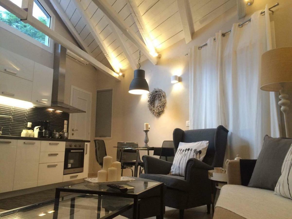 Meni Sweet Luxury Home Vólosz Kültér fotó